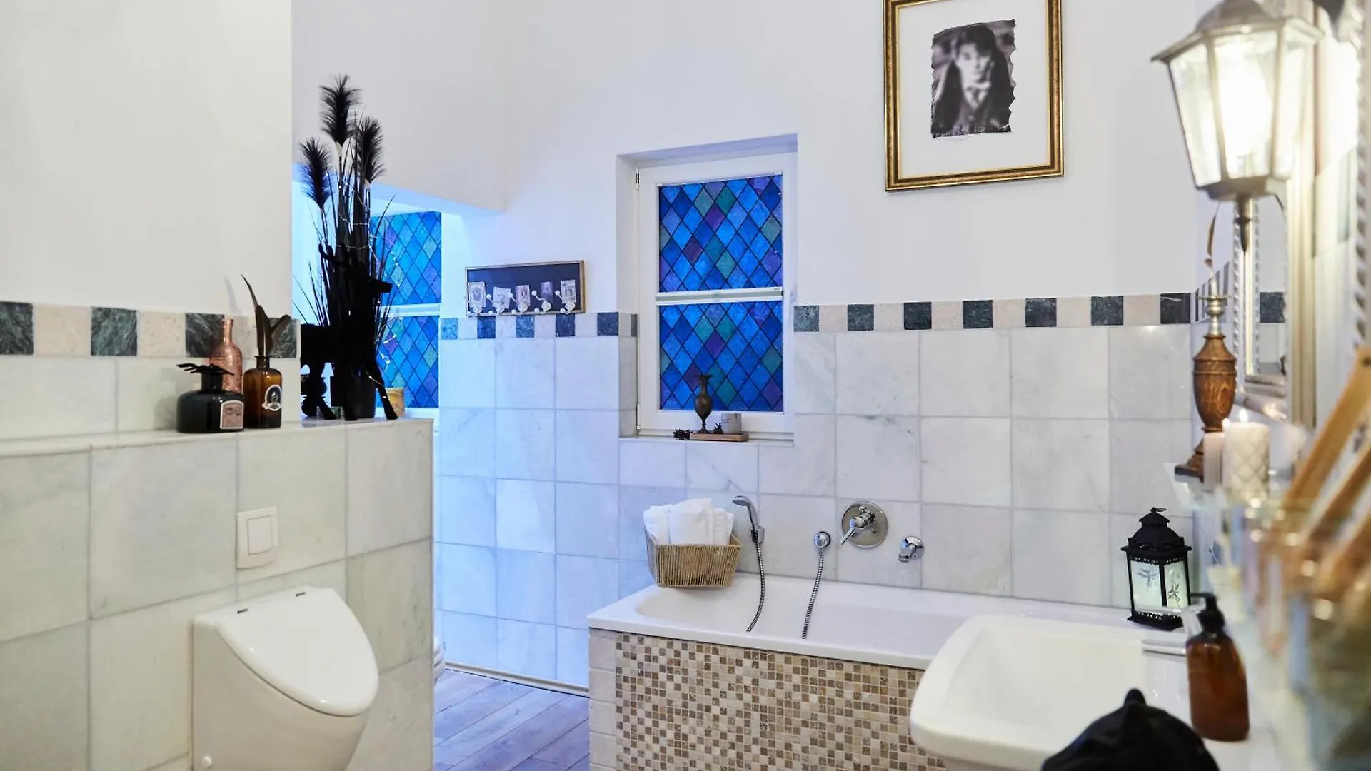 Wizard Apartment Hamburg - 3 Schlafzimmer - 156 Qm Mit Dachterrasse - Bis 10 Personen - Dusche & Badewanne - Kostenloser Parkplatz