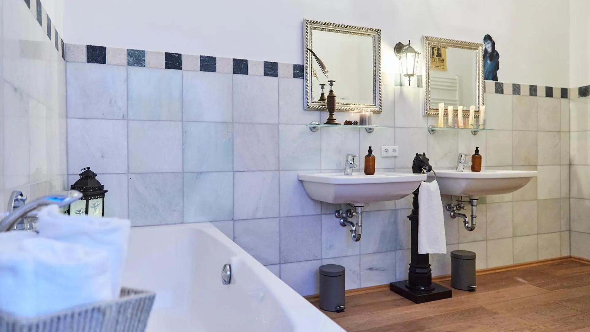 Wizard Apartment Hamburg - 3 Schlafzimmer - 156 Qm Mit Dachterrasse - Bis 10 Personen - Dusche & Badewanne - Kostenloser Parkplatz Germany